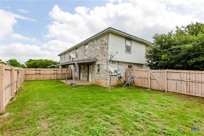 Building Photo - 4005 Doraine Ct