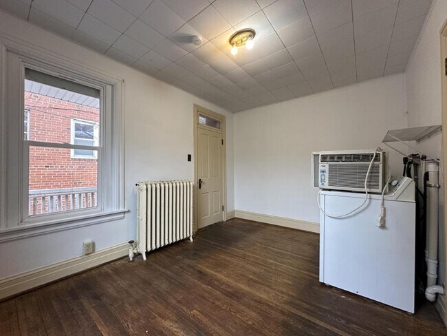 Building Photo - 809 Chestnut St