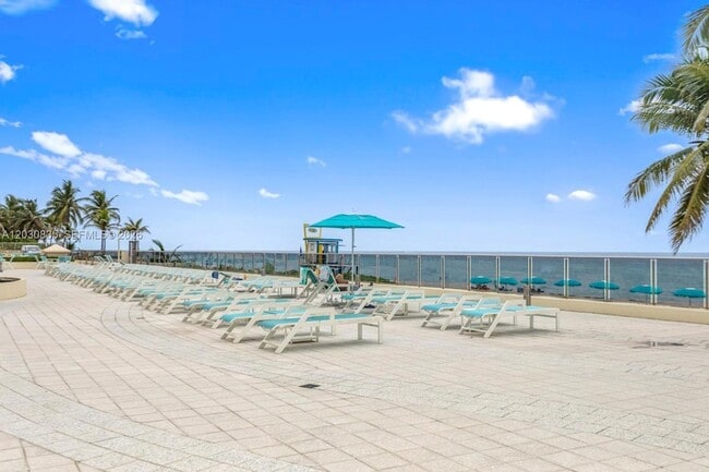 Building Photo - 2501 S Ocean Dr
