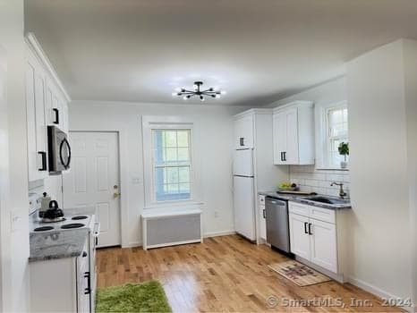 Building Photo - 27 Woodside Cir