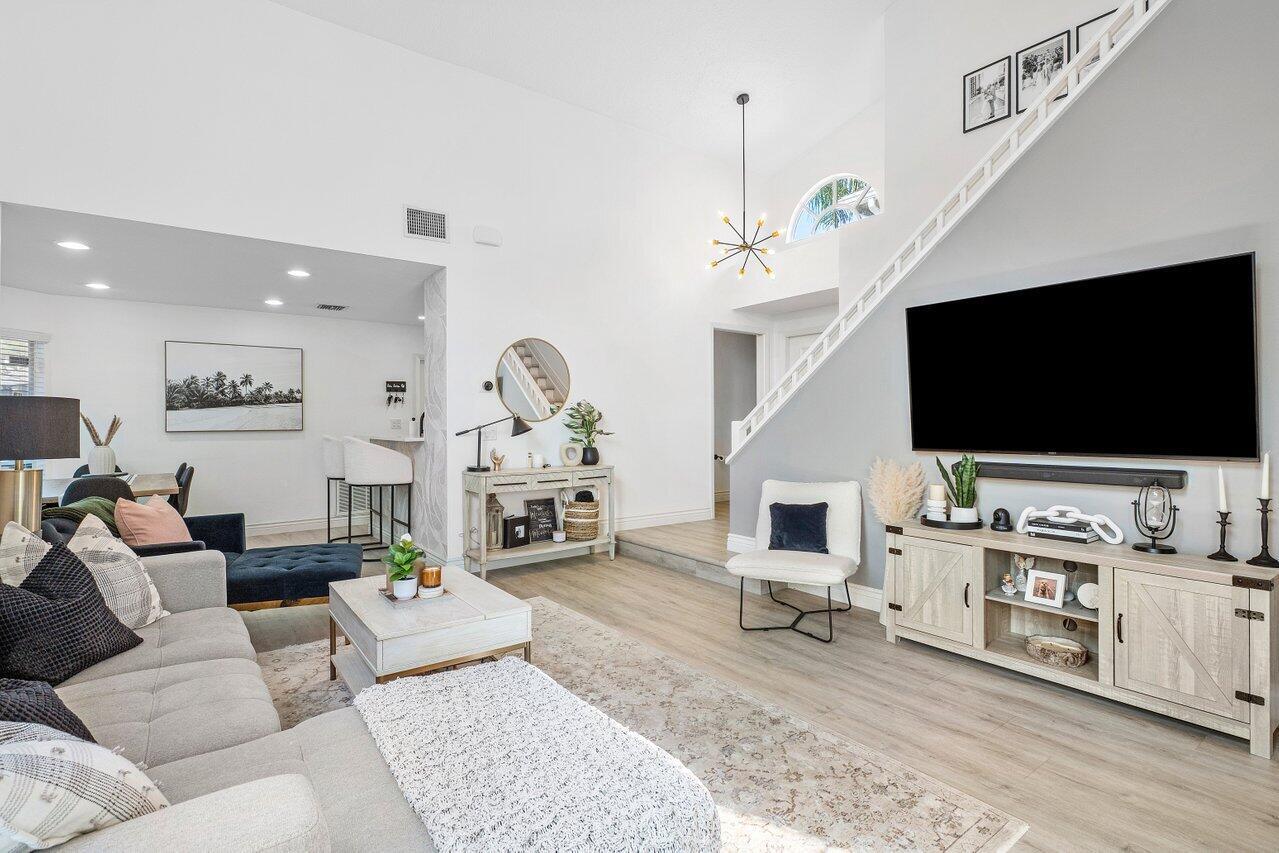 Building Photo - 5120 Coronado Rdg