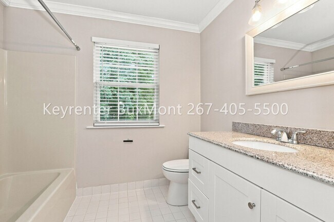 Building Photo - 1150 Bridle Path Dr