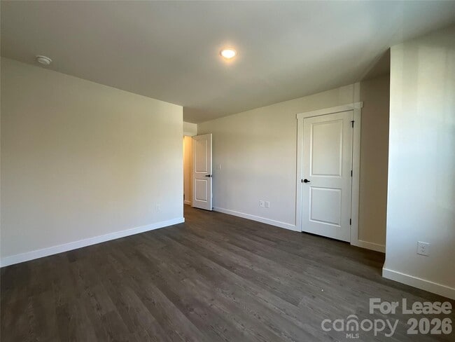 Building Photo - 130 18th St NW