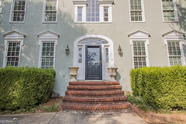 Building Photo - 540 Birkdale Dr