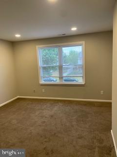 Building Photo - 11-11-HATHAW11 Hathaway Dr