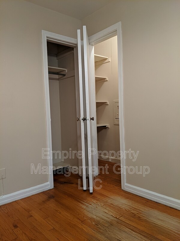 Building Photo - 31 Parkwood St