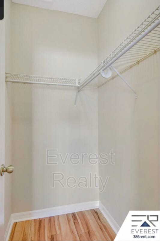Building Photo - 27 Raintree Pl