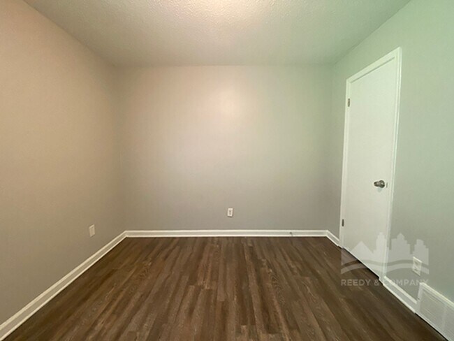 Building Photo - 4608 Sunnyslope Dr