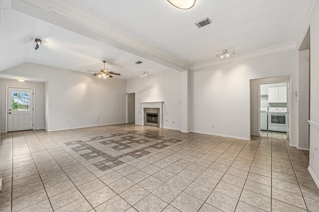 Building Photo - 12335 Shadowvista Dr