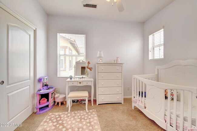 Building Photo - 1120 N Crosscreek Dr