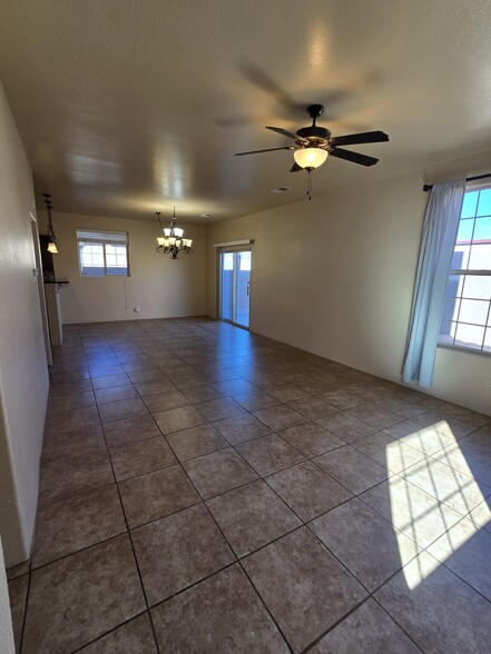 Building Photo - 3024 Calle Nueva Vista