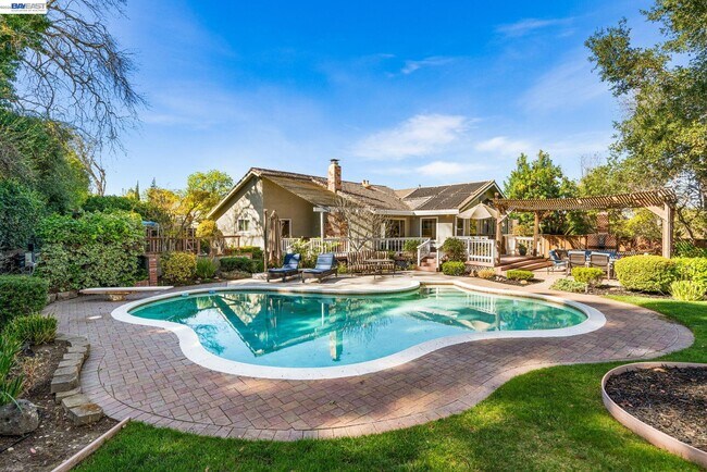 Building Photo - 4262 Tamur Ct