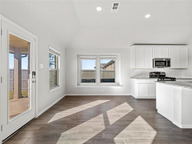 Building Photo - 3301 Redbud Flower Trl