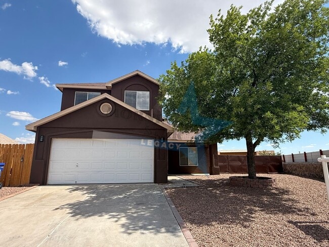 Primary Photo - Inviting 3 bedroom 2.5 bath waiting to be ...