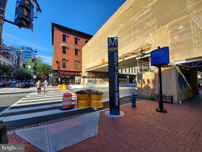 Building Photo - 777 7th St NW