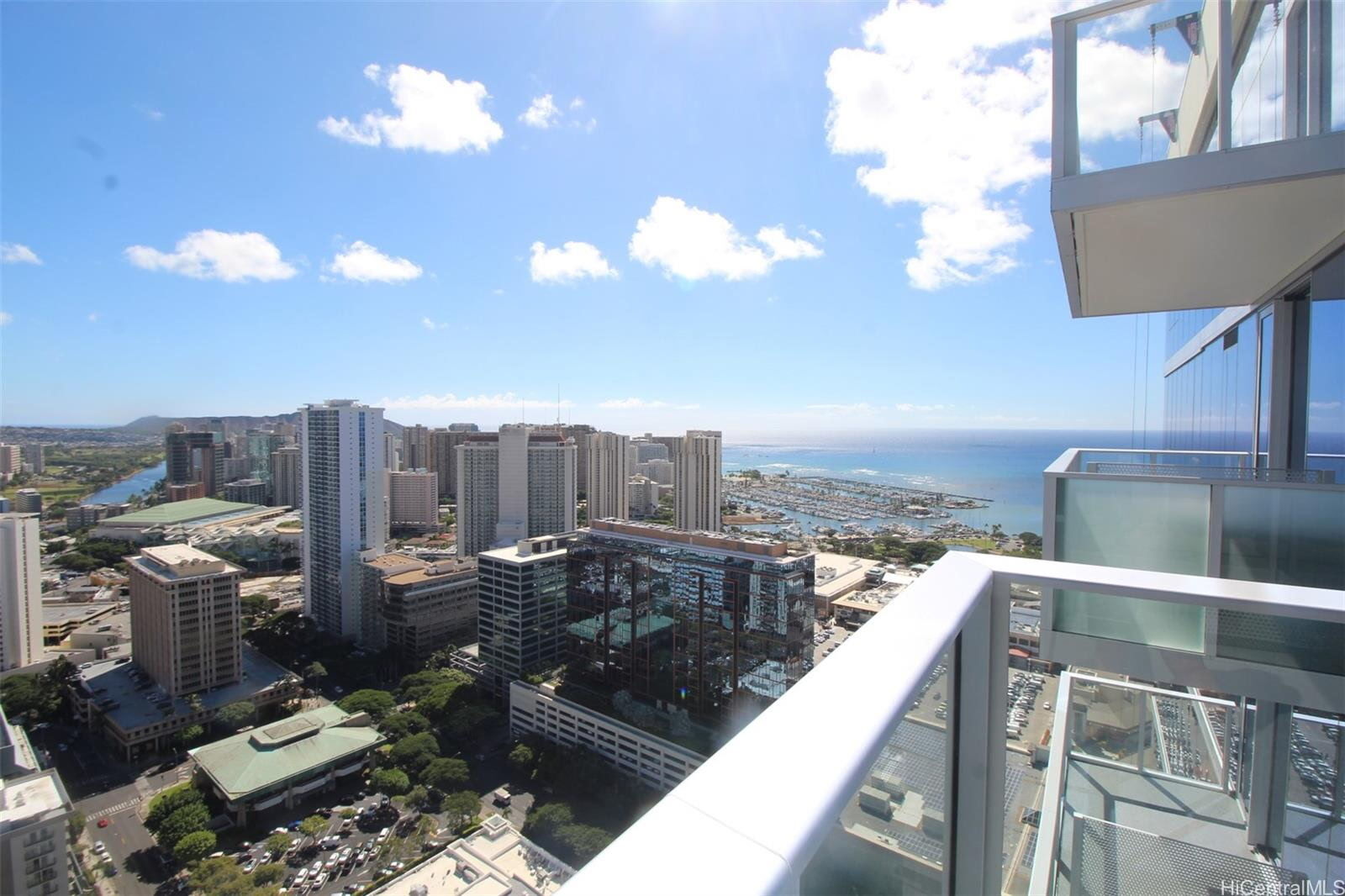 Building Photo - 629 Keeaumoku St