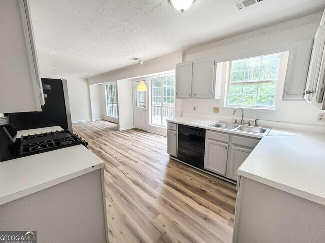 Building Photo - 2945 Georgian Manor Dr