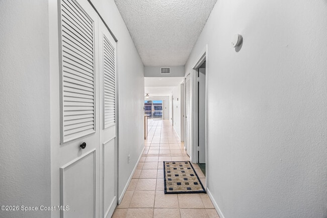 Building Photo - 2135 N Courtenay Pkwy