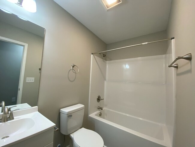 Building Photo - 3 bedroom, 2 bath new construction home