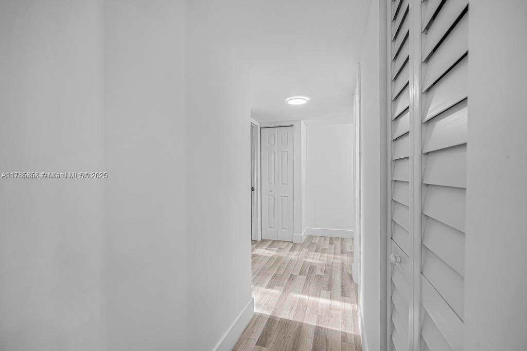 Building Photo - 110 Fontainebleau Blvd