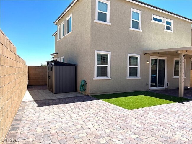 Building Photo - 8819 Burray St