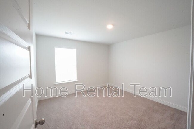 Building Photo - 337 Logging Hl Dr