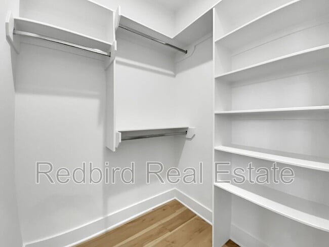 Building Photo - 2048 McKinley St