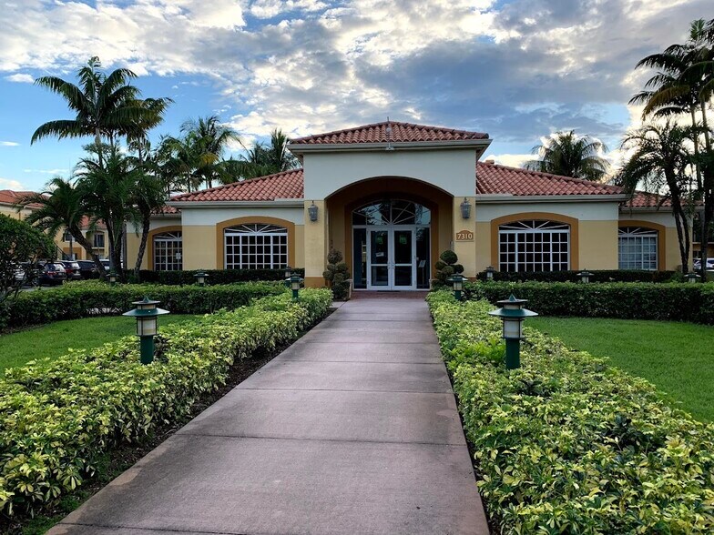 Building Photo - 7350 NW 114th Ave