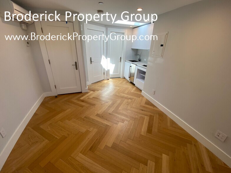 Building Photo - 464 Massachusetts Ave