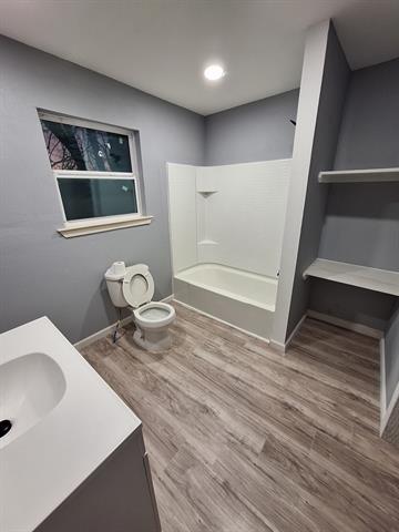 Building Photo - 240 W Marshall Ave