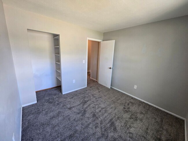 Building Photo - 6577 Ingalls Ct