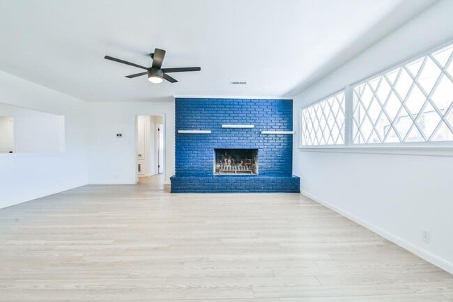 Building Photo - PRE-LEASING: Beautifully Updated 3 Bedroom Home