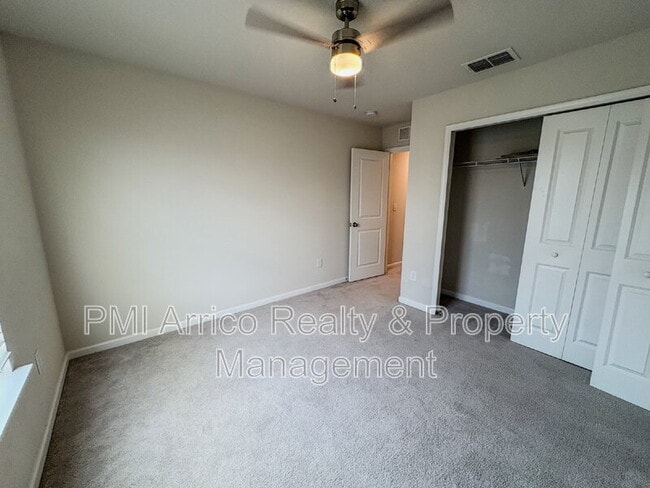 Building Photo - 2144 Laceflower Dr