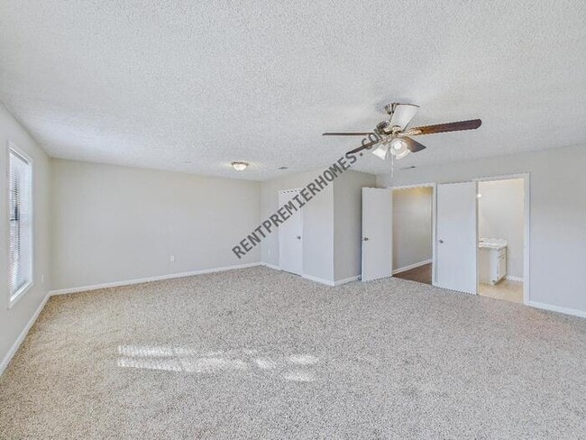 Building Photo - 5223 Mulberry Pl