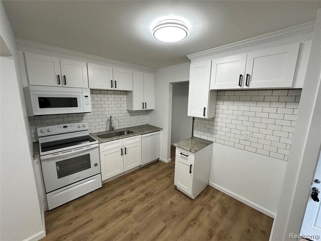 Building Photo - 28464 Barton St