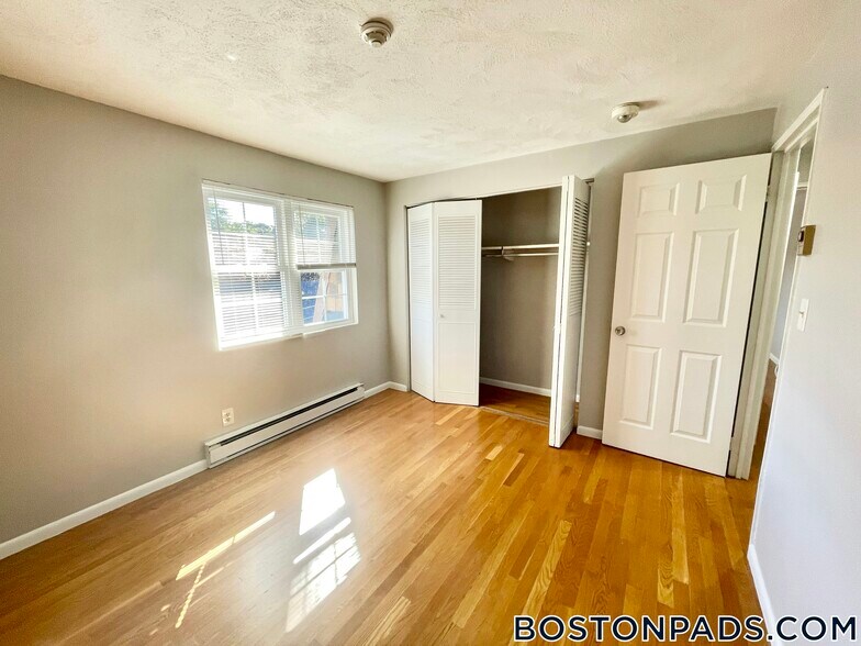 Building Photo - 55 Elmwood Park