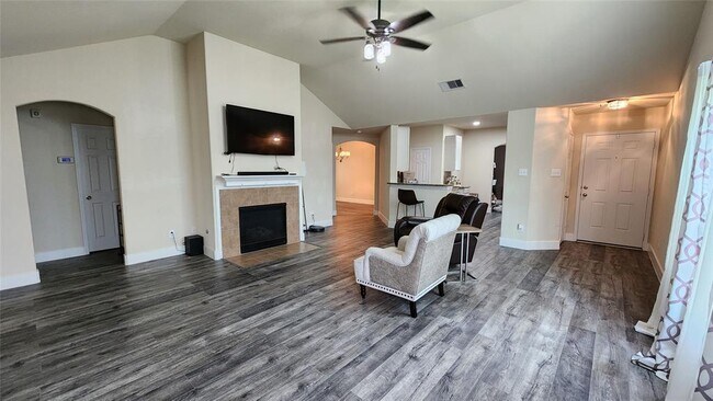 Building Photo - 4903 Spring Showers Ct