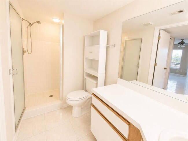 Building Photo - 2323 Feather Sound Dr