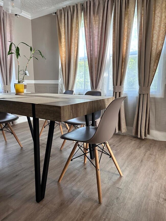 Building Photo - 1810 Maserati Dr