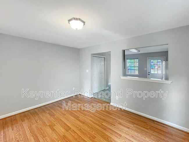 Building Photo - 6400 Kensington Ave