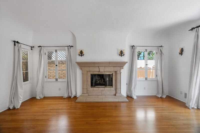 Building Photo - 848 17th St