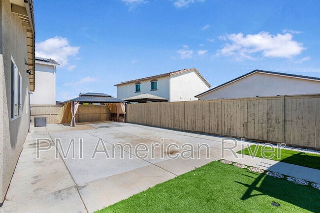 Building Photo - 1355 Dusty Maiden Dr