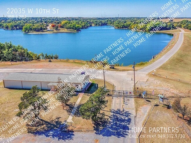 Building Photo - Rent to Own Lake Community Home with $7,50...