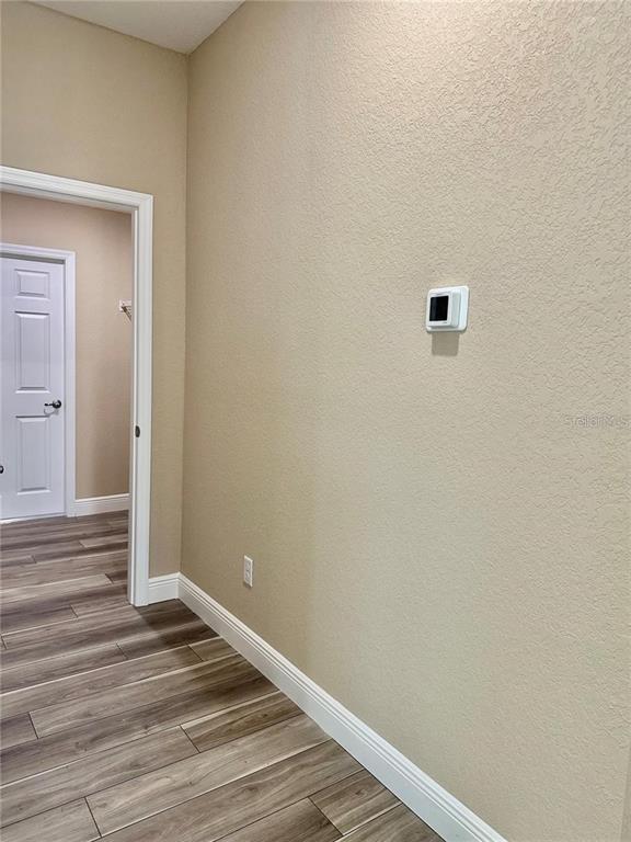 Building Photo - 13075 House Finch Rd