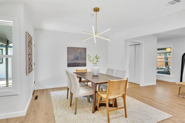 Building Photo - 3500 Northland Dr