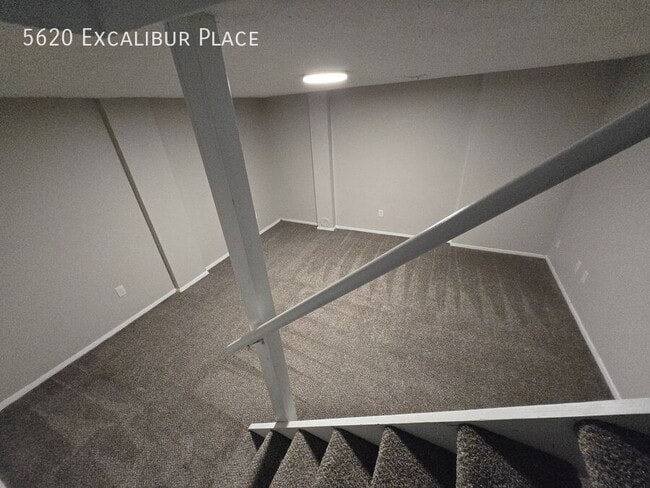 Building Photo - 5620 Excalibur Pl