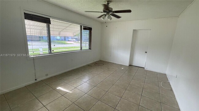 Building Photo - 301 N 67th Ave