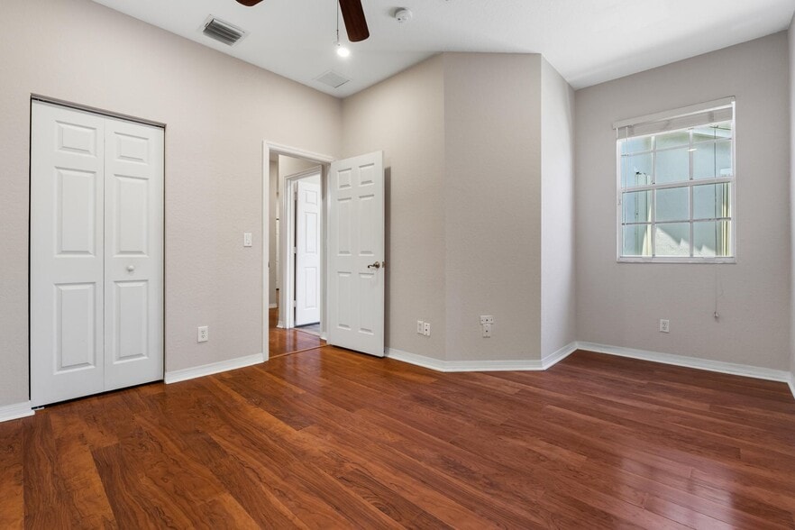 Building Photo - 3051 Grandiflora Dr