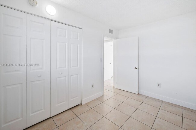 Building Photo - 11098 SW 107th St