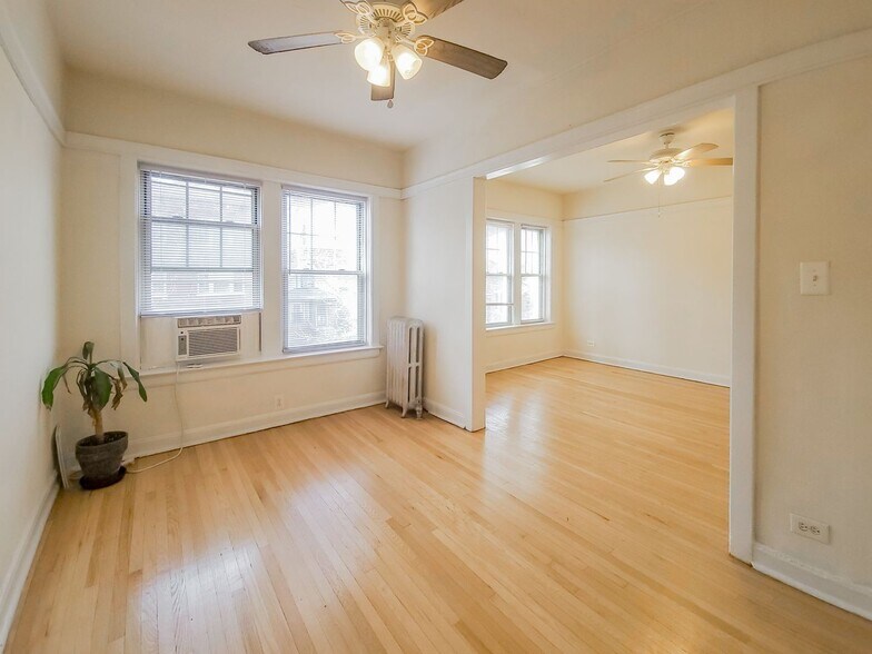 Building Photo - 5103 N Winchester Ave